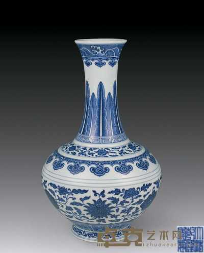 清乾隆 青花缠枝莲纹赏瓶 高36.8cm